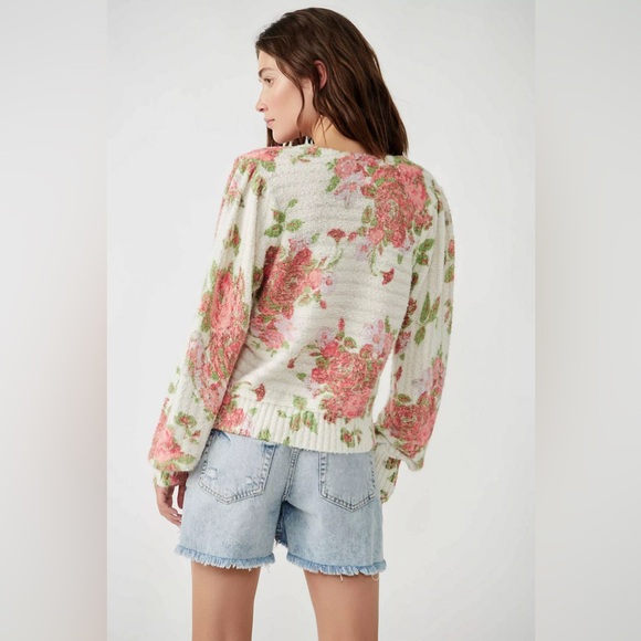 🎉LAST PIECE🎉FREE PEOPLE Bed Of Roses Sweater - Picture 4 of 10